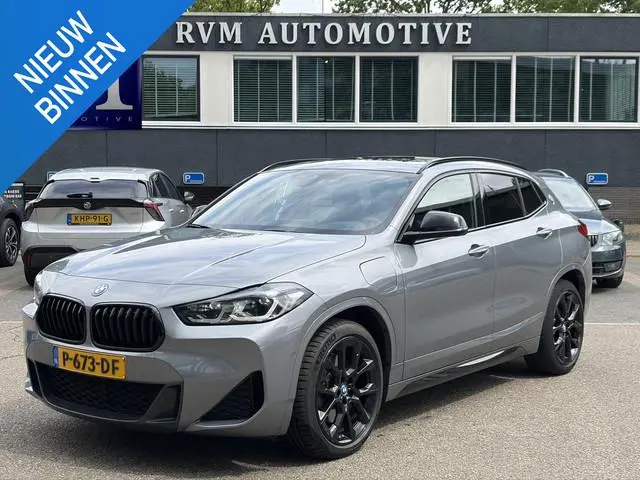BMW X2 xDrive25e M SPORT Business Edition Plus VAN: 31.900,- VOOR: 29.330,- UW WKVOORDEEL: 2.570,- |...