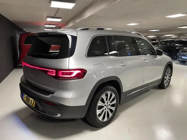 Mercedes-Benz EQB 250+ Business Edition 71 kWh | Sfeerverlichting | Dodehoek Assistent | Stoelverwar...