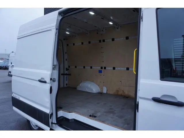 Volkswagen e-Crafter Crafter Elektrisch L3H3/L2H2  36 kWh 136pk LED Apple Carplay Camera Navigatie P...