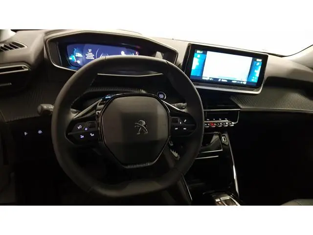 Peugeot e-2008 EV Allure Pack 50 kWh  Navigatie Climate control 3D Digitale cockpit Camera Lichtmeta...