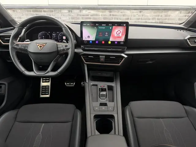 CUPRA Leon Sportstourer 1.4 e-Hybrid VZ Performance 245PK | Panoramadak | | Sfeerverlichting | Camer...