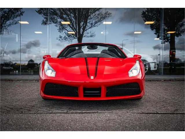 Ferrari 488