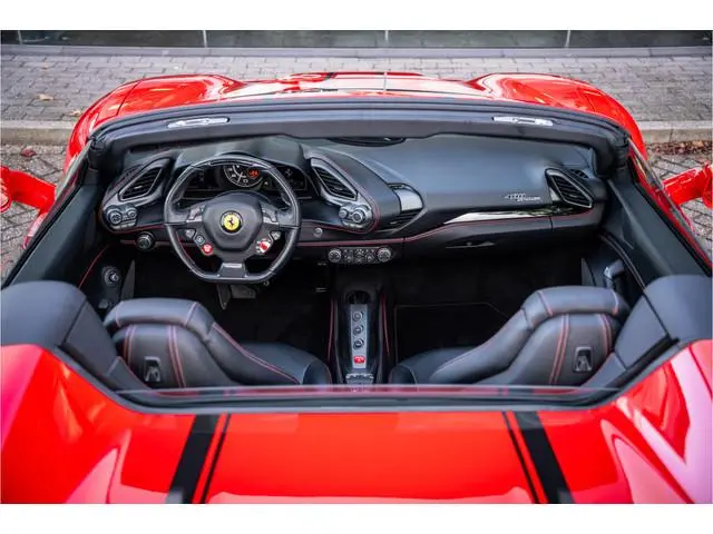 Ferrari 488 3.9 Spider HELE ** NL  geleverd ** Atelier ** Carbon ** Titanium Exhaust ** 360 Camera *...