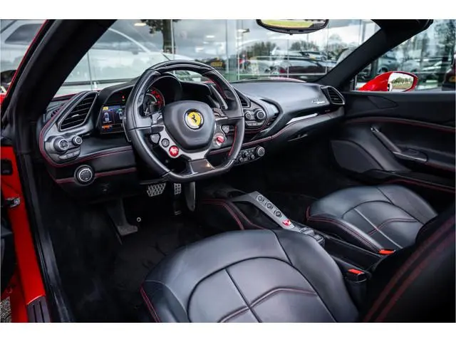 Ferrari 488