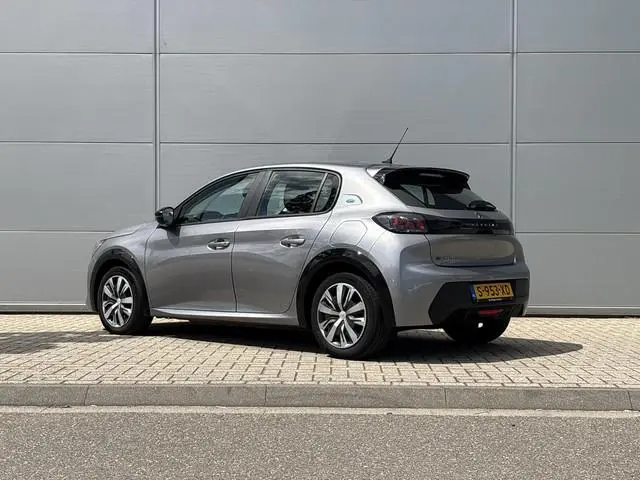 Peugeot e-208 EV Active 50 kWh | Parkeerhulp | Cruise Control | Apple Carplay/Android Auto