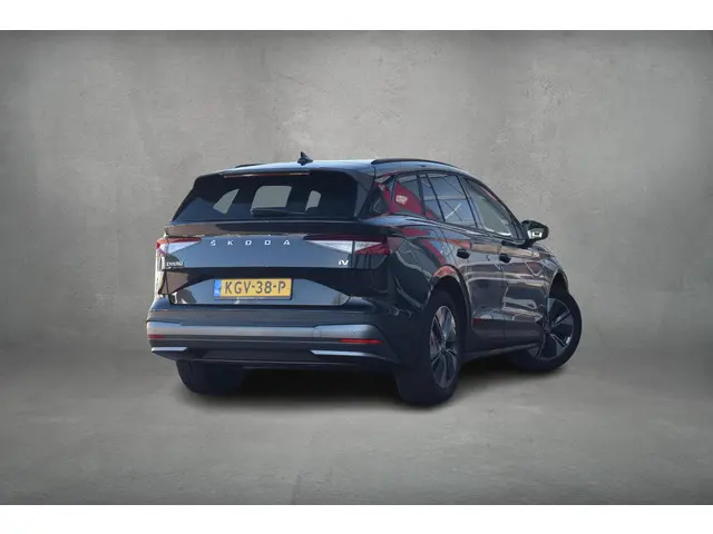 Skoda Enyaq 50 Business Edition | Pano | Half Leer | Stuur- en Stoelverwarming