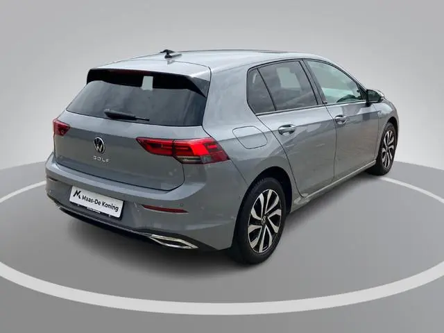 Volkswagen Golf 1.5TSI/150PK Active · Navigatie · Camera + Parkeersensoren · Apple/Android · Garanti...
