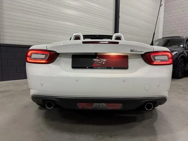 Fiat 124 Spider