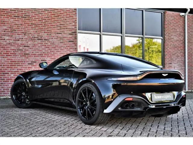 Aston Martin V8 Vantage