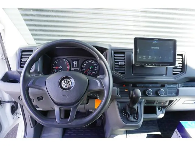 Volkswagen Crafter 177pk Automaat Bakwagen Laadklep Airco Apple Carplay Camera  Navigatie Koffer LBW