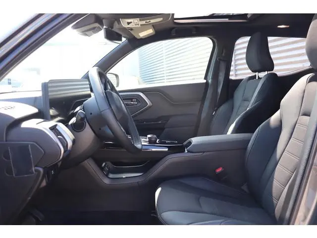 Toyota Urban Cruiser Executive 61 kWh, Direct leverbaar 3000 inruilpremie, JBL, BSM, 360 Camera, Led...
