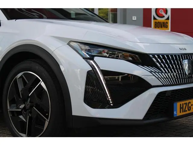 Peugeot 408