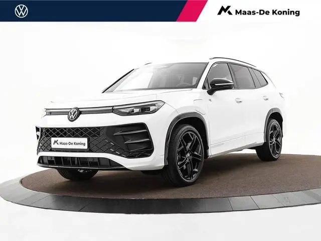 Volkswagen Tayron R-Line 1.5 eHybrid 204 PK 6 versn. DSG · Achteruitrijcamera · Draadloze telefoonve...