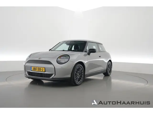 MINI Mini Cooper E Essential 40.7 kWh | Rijklaar! | Orig. NL | Dig. Cockpit | Camera+PDC | Nav+App.C...