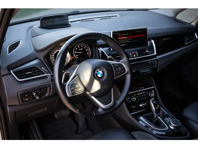 BMW 2-serie Gran Tourer 220i 7p. High Executive , Pano, Head-up Display, Sportstoelen, Trekhaak