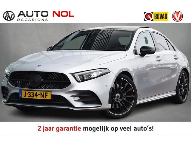 Mercedes-Benz A-klasse 250 Premium Plus | AMG | Night | Pano | ACC | Half Leer