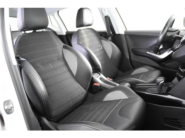 Peugeot 2008 Allure Automaat *Leer*Navigatie*Park assist*