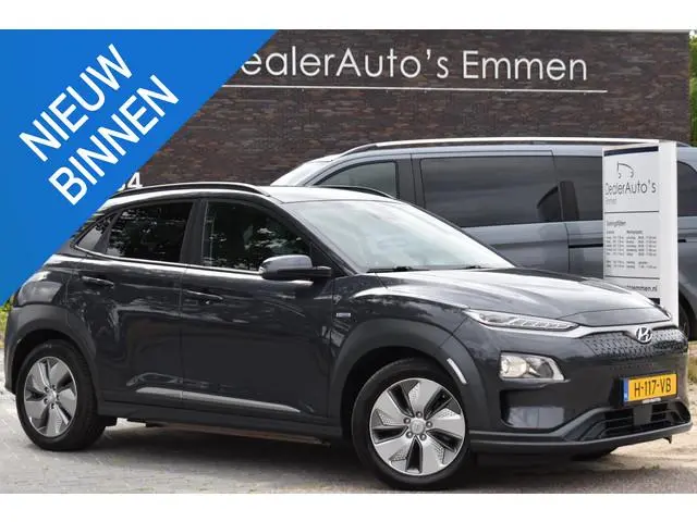 Hyundai Kona EV Fashion 64 kWh ECC LMV NAVI TREKHAAK SOH 100%