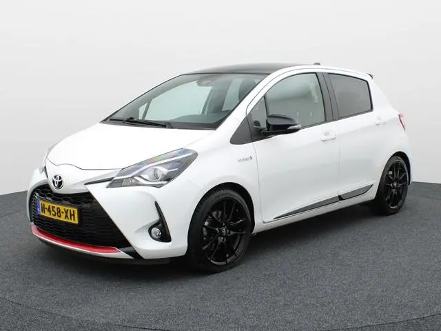 Toyota Yaris 1.5 Hybrid GR-Sport | Keyless | Apple Carplay/Android Auto | Prijs Rijklaar!!