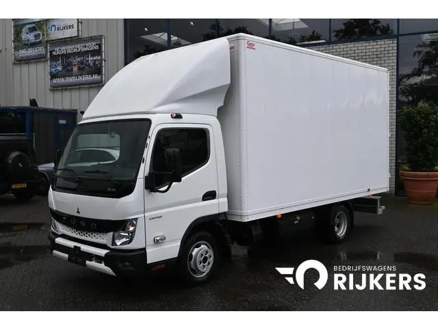 FUSO Canter 3C15 3.0 DI 340 Bakwagen 3500 KG trekhaak, Geveerde stoel
