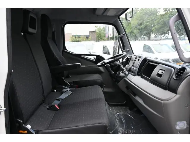 FUSO Canter