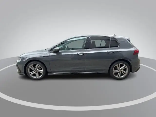 Volkswagen Golf 1.5 eTSI 130pk DSG R-Line · Apple/Android Car Play · P-Sensoren · Navigatie · Sfeerv...