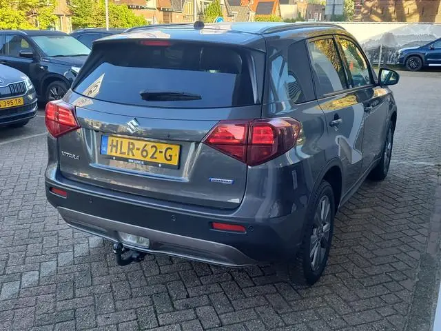 Suzuki Vitara 1.4 BOOSTERJET SELECT SMART HYBRID Keyless | Camera | Trekhaak | Stoelverwarming | Nav...