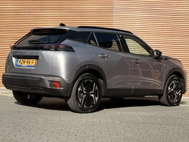 Peugeot e-2008 EV Allure Pack 50 kWh