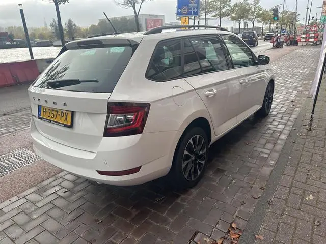 ŠKODA Fabia Combi 1.0 TSI Business Edition Airco/ECC Navi PDC BTW-auto!