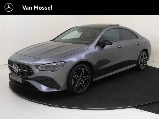 Mercedes-Benz CLA-klasse 250 e Business Solution AMG / Panaromadak / Memory-Stoelen / Night-Pakket /...