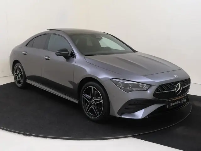 Mercedes-Benz CLA-klasse 250 e Business Solution AMG / Panaromadak / Memory-Stoelen / Night-Pakket /...