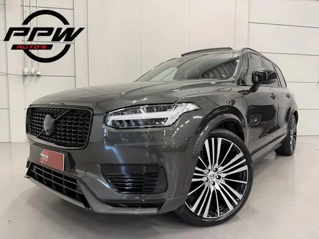 Volvo XC90 T8 Recharge AWD R-Design 49.000km/PANO/LUCHTVERING/SOH 96%/TREKHAAK/22"/HEAD-UP/H&K/LEER-...