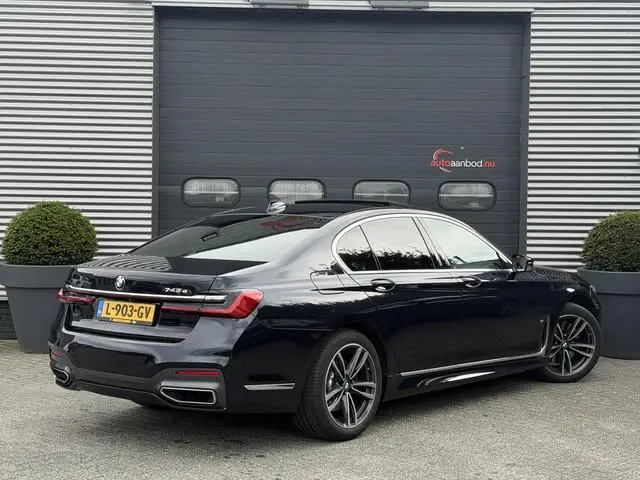 BMW 7-serie 745e High Executive M-Sport | Panoramadak | 360* Camera | Massage | Stoelventilatie/Verw...