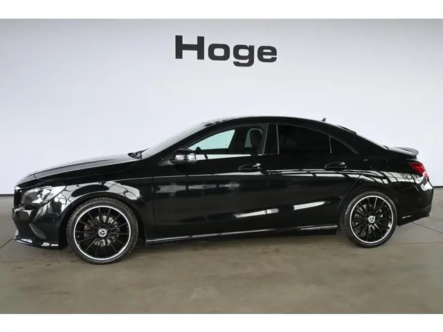 Mercedes-Benz CLA-klasse 200 Prestige AMG Automaat Clima Navigatie LED Rijklaarprijs Inruil Mogelijk...