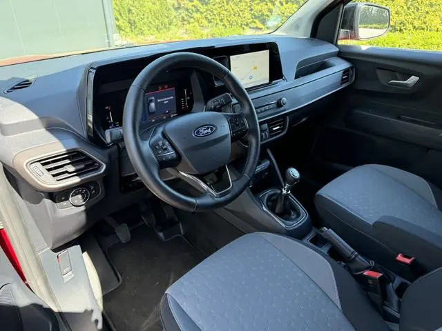 Ford Transit Courier