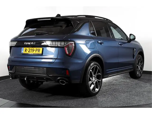 Lynk & Co 01 1.5 PHEV 261PK MY22 Orig. NL | Black Pakket | Afn. Trekhaak | 360 Camera | S/K-panodak...