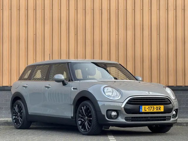 MINI Mini Clubman 1.5 One Pepper Serious Business | Stoelverwarming | Keyless Go / Keyless Entry | A...