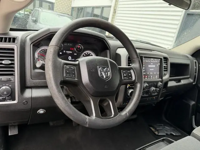 Dodge RAM 1500 CLASSIC 4x4 / Prins LPG / luchtvering achter / trekhaak 3500 kg / 5 persoons / lease...