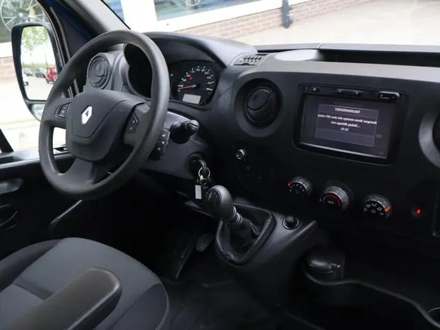 Renault Master T35 2.3 DCI 130 PK L2H2 + 2 SCHUIFDEUREN | 220V OMVORMER | WP INRICHTING | TREKHAAK 2...