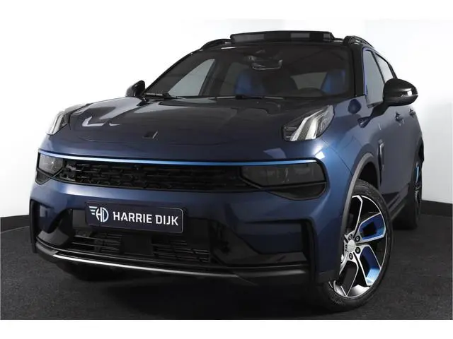 Lynk & Co 01