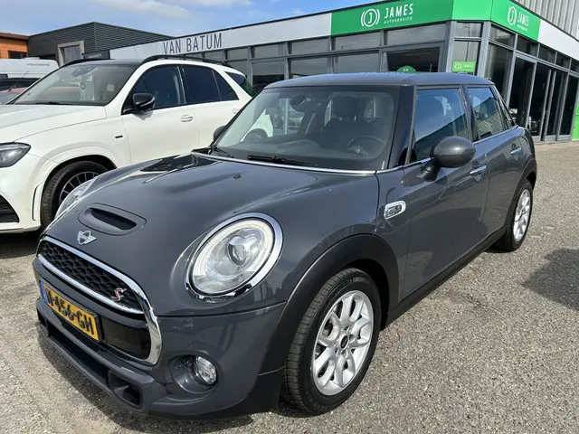 Mini Mini 2.0 Cooper S Pepper Serious Business