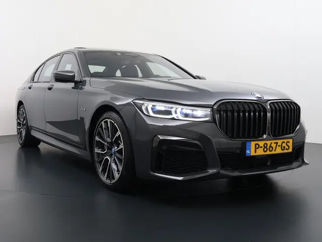 BMW 7-serie 745e High Executive M Pakket | Schuifdak | Dealer onderhouden