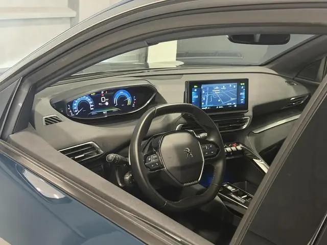 Peugeot 3008 1.6 HYbrid 225 Allure Pack Business | Navigatie | Hoge instap | Hybride |