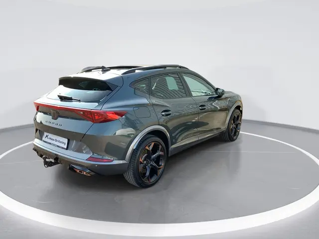 CUPRA Formentor 1.4e-Hybrid 180kW/245PK VZ · Panoramadak · Trekhaak · Camera · Apple/Android Car Pla...
