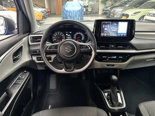 Suzuki Swift 1.2 Style SmartHybrid [AUTOMAAT| CARPLAY| CLIMA| CAMERA].