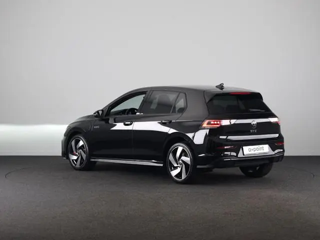 Volkswagen Golf 1.5 eHybrid GTE 272 PK PHEV | Verlengde garantie | 18"LM velgen | Black Style | Spor...