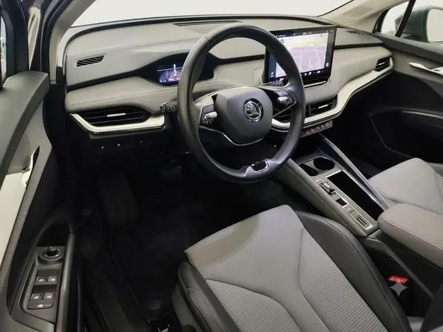 Skoda Enyaq iV 60 180pk | Navigatie | Parkeercamera | Apple Carplay /-Android auto | Led koplampen |...