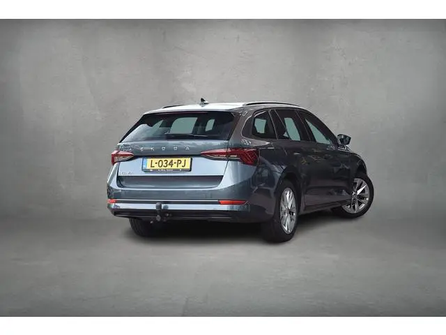 Skoda Octavia Combi 1.0 TSI Business Edition | Trekhaak | Apple CarPlay | Virtual | Keyless
