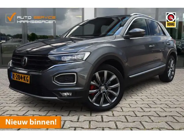 Volkswagen T-Roc 1.5 TSI Sport | Trekhaak | Camera | ACC |