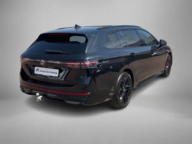 Volkswagen Passat Variant 1.5eHybrid 200kW/272PK R-Line Black Style DSG · Panoramadak · Navigatie ·...